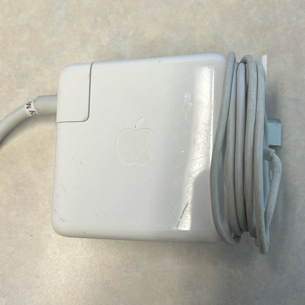85W Mac Book Pro Charger